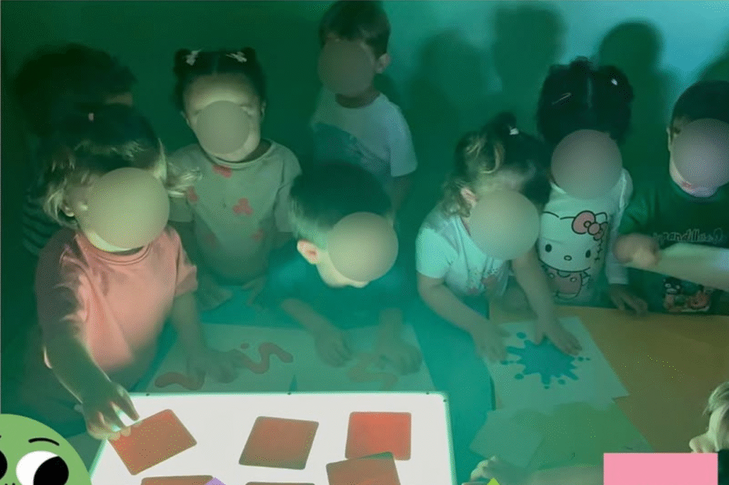 Mesa de luz Montessori