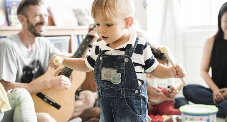 nursery-children-playing-with-musical-instruments-classroom (1)-min nursery-children-playing-with-musical-instruments-classroom (1)-min
